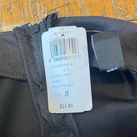 Windsor Faux Suede Lattice Black Lace Up
Mini‎ Skirt - Picture 3 of 3